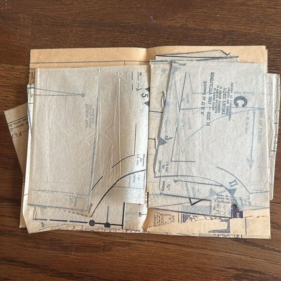 Vintage 1951 Simplicity Women's Blouse Sewing Pattern #3681 - Picture 3 of 4